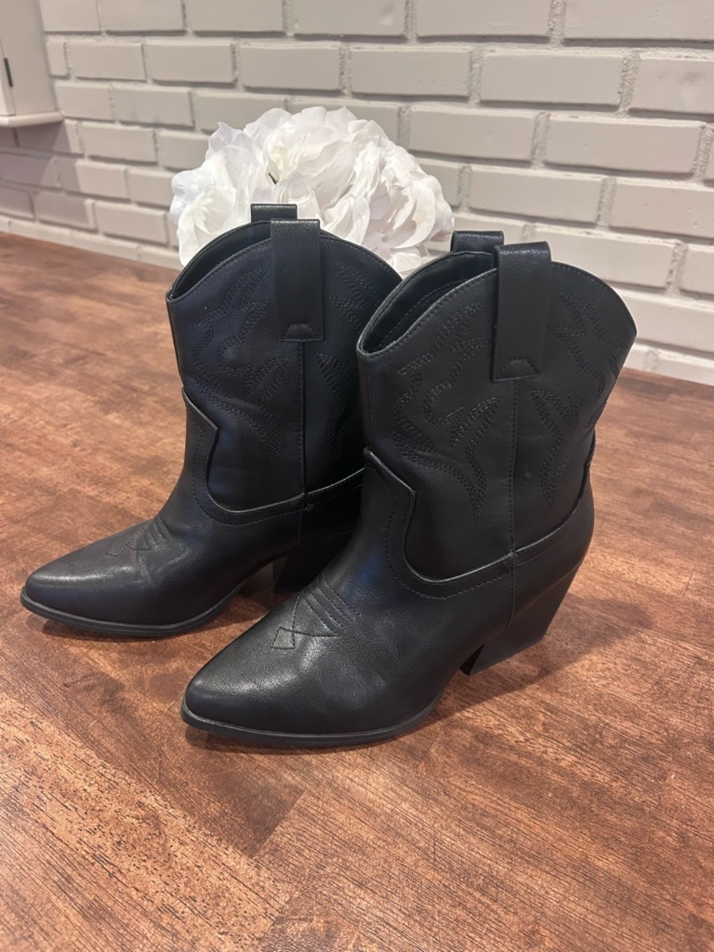 Soda Black Western-Style Block Heel Ankle Boot - Picture 3 of 7